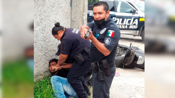 Video: Policía dispara y lesiona a civil en Cozumel