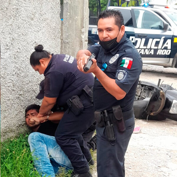 Video: Policía dispara y lesiona a civil en Cozumel
