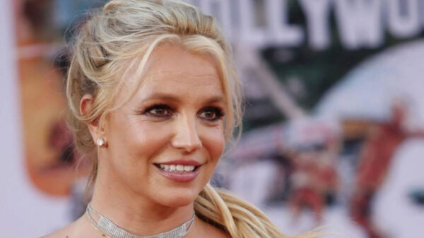 ¡LIBRE! Jueza suspende tutela legal del padre de Britney Spears