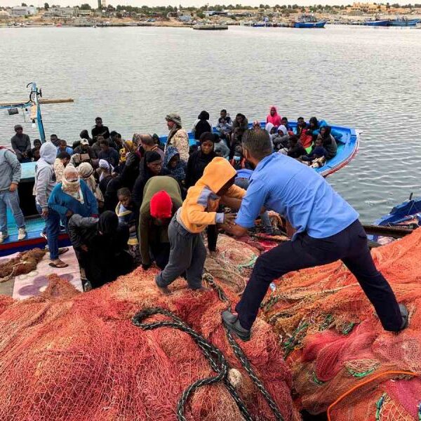 Llama el Papa a no devolver a inmigrantes a países inseguros.