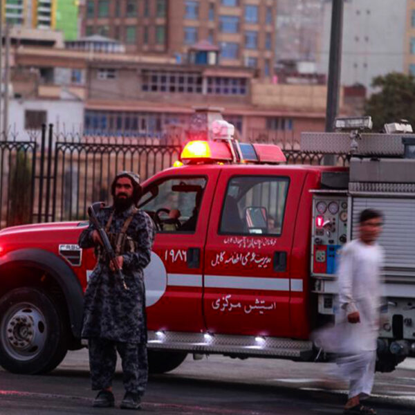 Explosión cerca de mezquita en Kabul deja dos muertos y varios heridos