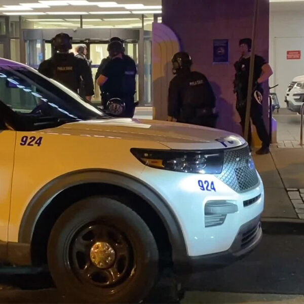 Enfermero mata a su compañero en hospital de Filadelfia; policías abaten a sospechoso
