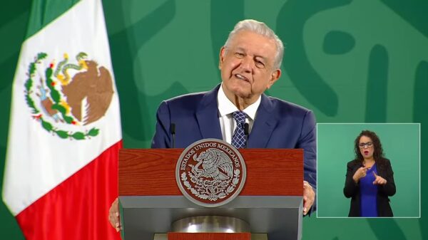 Rechaza AMLO negociar presupuesto de egresos por la reforma eléctrica