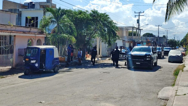 Cancún: Balean fachada de domicilio en la SM 236