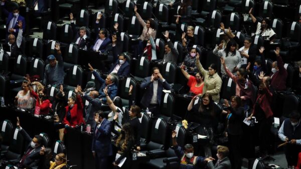 Avalan Ley de Ingresos 2022; la turnan al Senado