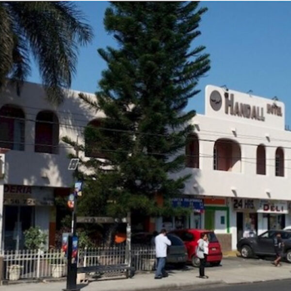 Se registra conato de incendio en minisúper Deli de Cancún