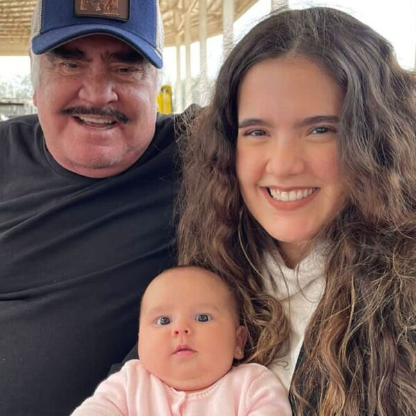 Continúa mejorando la salud de Vicente Fernández, confirma Camila Fernández