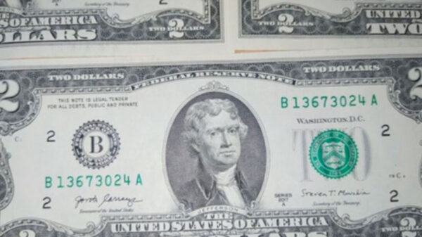 Traer un billete de dos dólares en la billetera ¿atrae suerte?