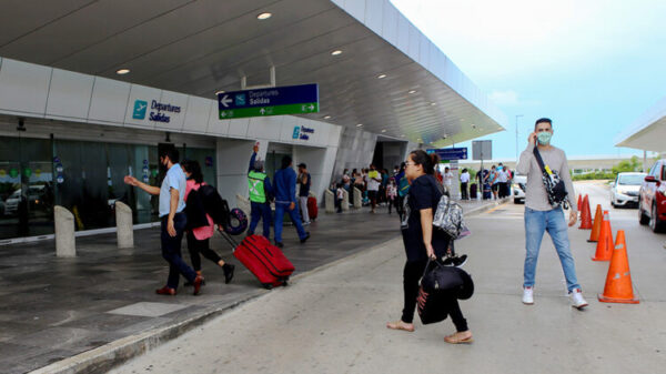 Anuncia el aeropuerto de Cancún 418 operaciones para hoy.