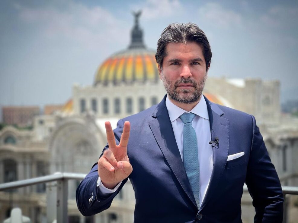 Eduardo Verástegui acusa de censura a Twitter por su postura antivacunas