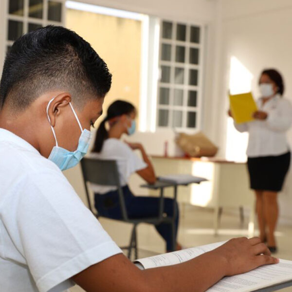 Aumentan a 125 los contagiados de covid-19 en escuelas de Quintana Roo
