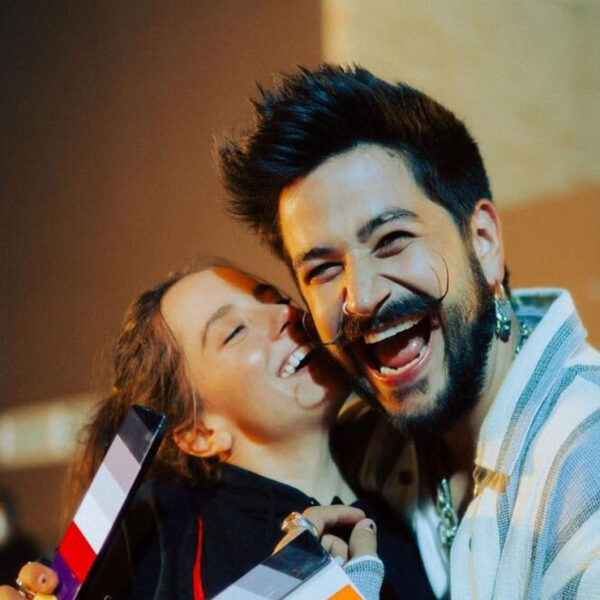 Evaluna Montaner y Camilo anuncian su embarazo con el lanzamiento de 'Índigo'