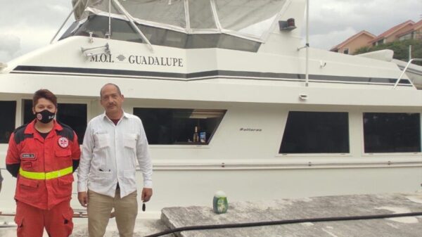 Mantiene la Marina búsqueda de embarcación extraviada en el Caribe.