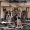 Mueren 32 y más de 50 heridos en atentado en una mezquita en Afganistán.