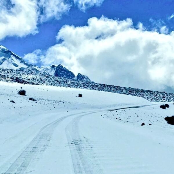 Avalancha en montaña deja cuatro turistas muertos
