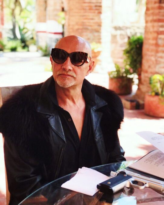 Flavio Peniche reacciona a la tragedia de Alec Baldwin