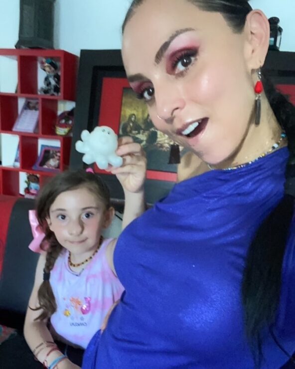 Ivonne Montero se reúsan a vacunarse contra la Covid-19