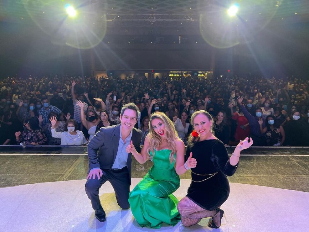 La periodista Nelssie Carrillo golpeó a elemento de seguridad de Aracely Arámbula