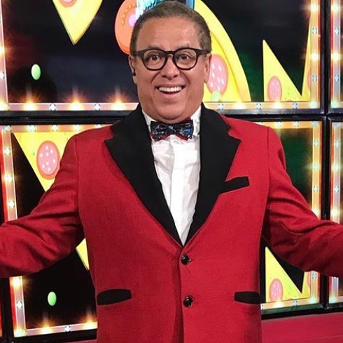 Mario Bezares acusa a Paul Stanley de colgarse de la muerte de su padre