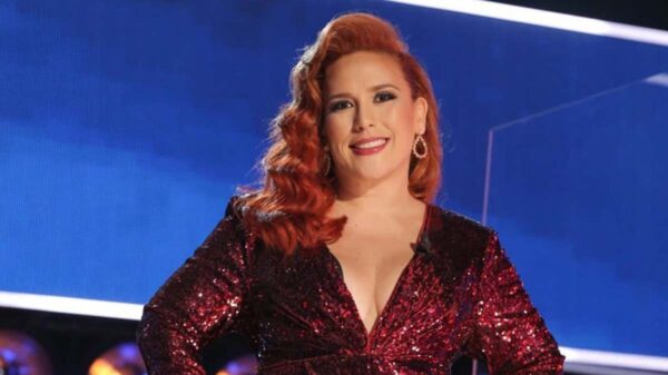 Sacan a Angélica Vale de Televisa con policías