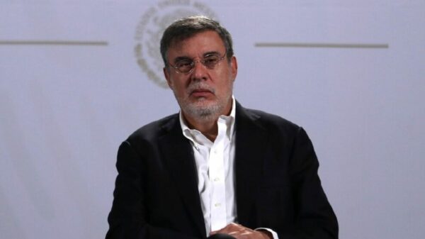 Desconocía AMLO que Julio Scherer puso recursos en paraísos fiscales