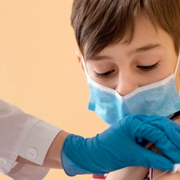 Impugnarán orden de vacunar a menores de 12 a 17 años contra covid-19