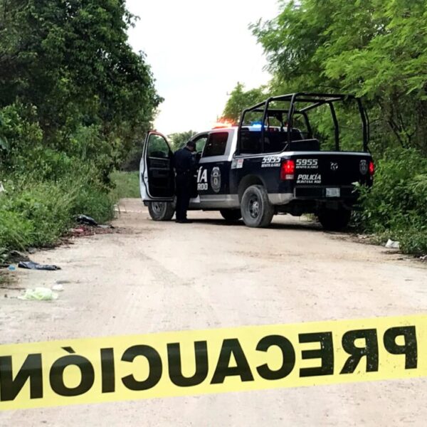 Cancún: Abandonan a un ejecutado en Galaxias del Sol.