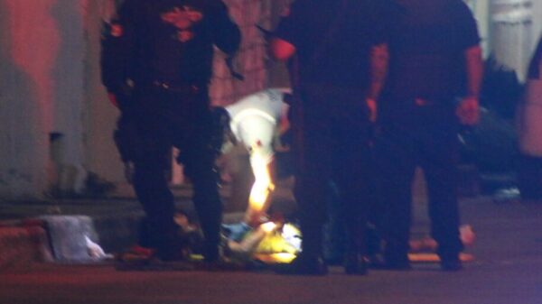 Un muerto y dos heridos en ataque armado cerca de la cárcel de Cancún.