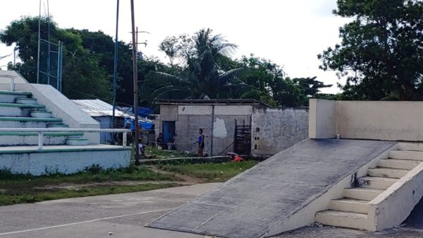 Cancún: Ejecutan a dos cerca de las instalaciones del DIF de la Región 234