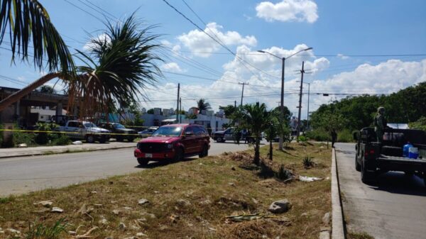 Cancún: Hallan camioneta de una familia secuestrada en Haciendas del Caribe.