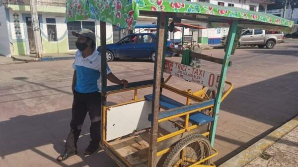 Tricitaxista, oficio que corre peligro de desaparecer en JMM.