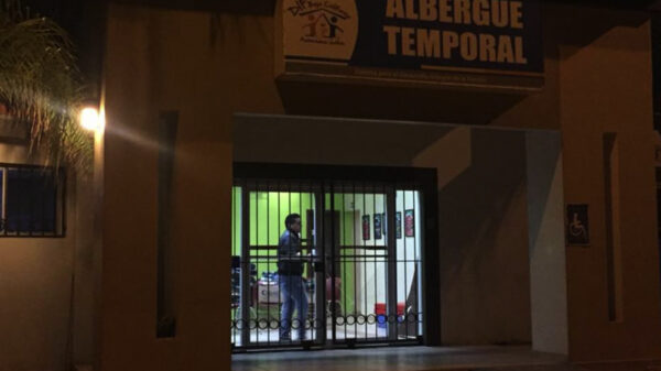 Por descuido de encargados se fugan 40 menores de albergue de Tijuana