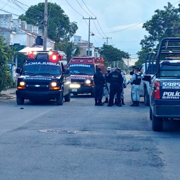 Cancun: Atacan y lesionan a balazos a pareja en la SM 211, las dos víctimas fueron internadas, uno gravemente lesionado