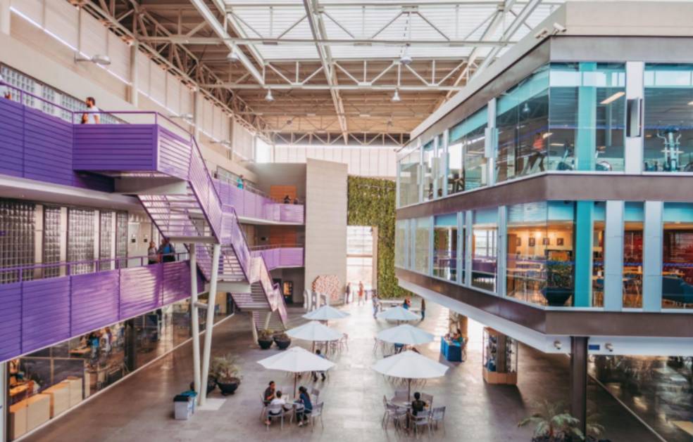 Escuela Bancaria y Comercial abre nuevo Campus en Cancún