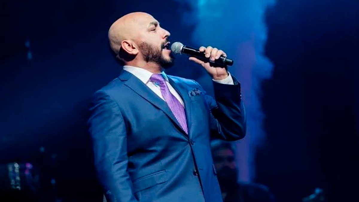 Lupillo Rivera regresa a México