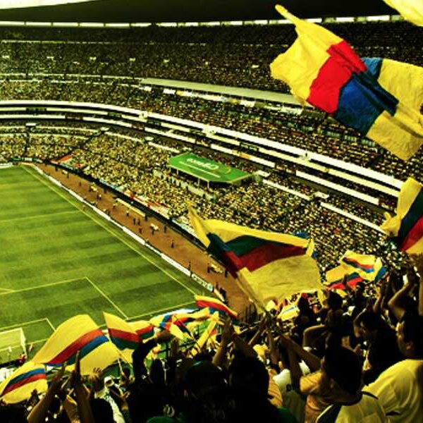 Aficionado mete pistola al Estadio Azteca y amenaza a americanistas