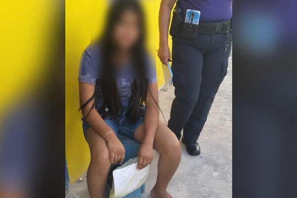 Cancún: Rescatan en Tres Reyes a una menor con Alerta Amber.