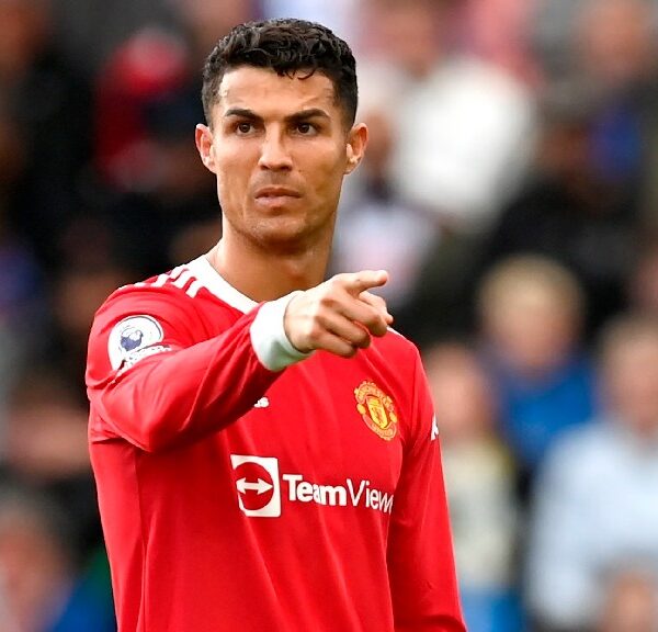 Cristiano Ronaldo rescata al Manchester United en Champions