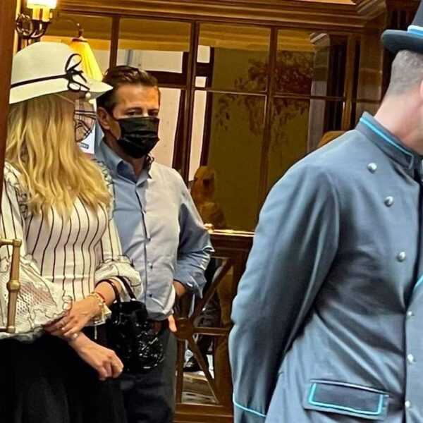 Peña Nieto sigue dando de qué hablar, le gritan ratero al salir de un hotel en Roma