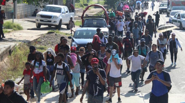 ¡El colmo! Asaltan a migrantes cuando se unían a caravana