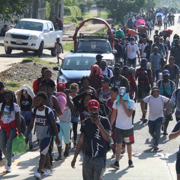 ¡El colmo! Asaltan a migrantes cuando se unían a caravana