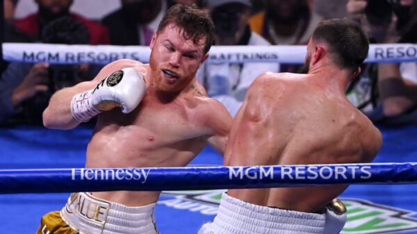 Así quedó el rostro de Caleb Plant tras la pelea contra Canelo Álvarez