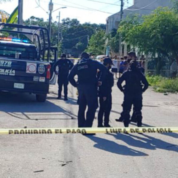 Lesionan a dos sujetos con armas de fuego en Villas Otoch  