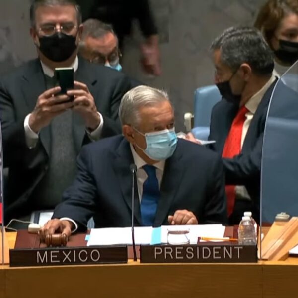 Mecanismo de vacunas Covax, un “doloroso y rotundo fracaso”: AMLO