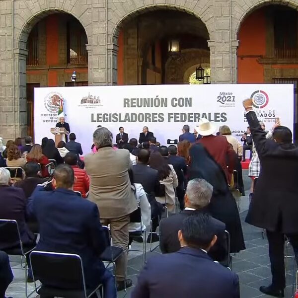 Agradece AMLO a diputados la aprobación del PEF 2022