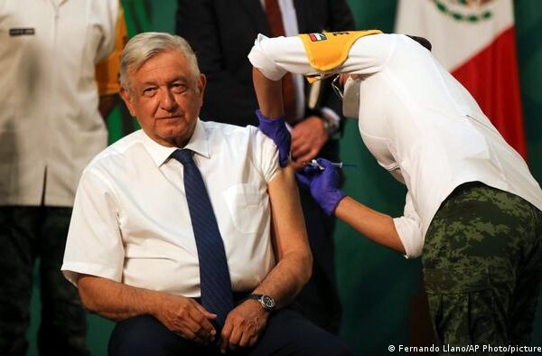 “Estamos preparados y atentos” para variante Ómicron: AMLO