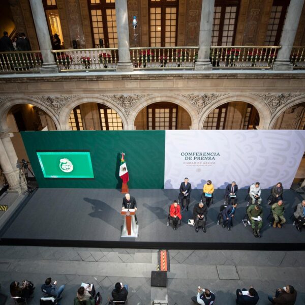 Alistan aplicación de vacuna de refuerzo para adultos mayores