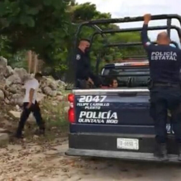 Se visten de héroes taxistas en Chetumal al atrapar a un asaltante