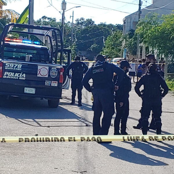 Cancún: Balean a dos personas en Villas Otoch