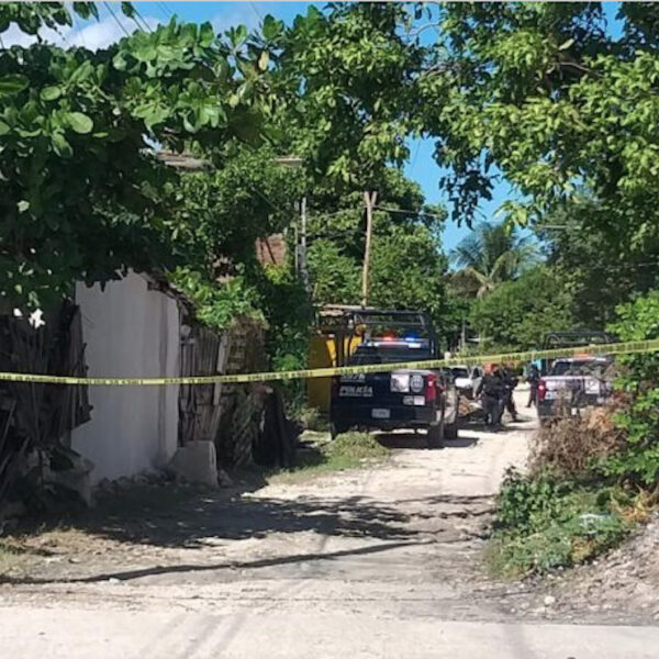 Atacan a balazos a dos personas en la supermanzana 234 de Cancún; uno muere